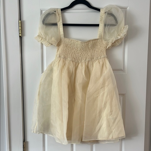 WEWOREWHAT puff sleeve organza mini dress size small - Picture 2 of 3